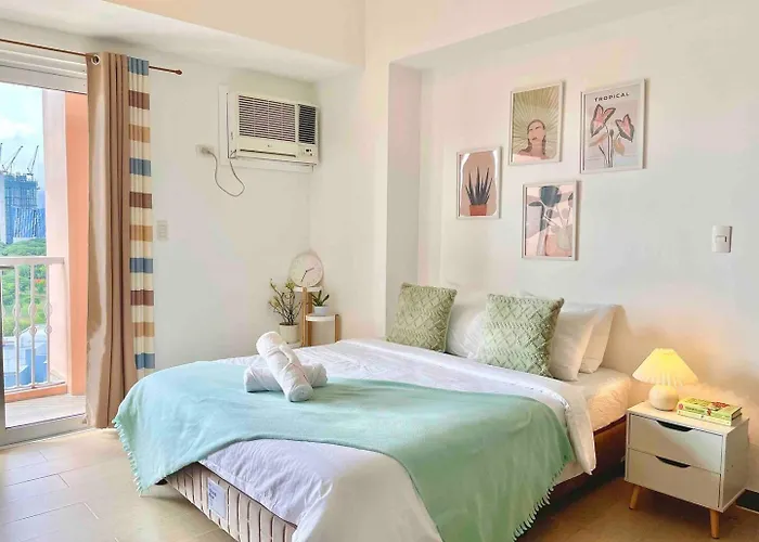 Luxury Bgc Near Venice Mall #vlra22e Manila