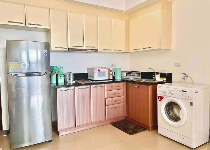 Holiday home Luxury Bgc Near Venice Mall #vlra22e